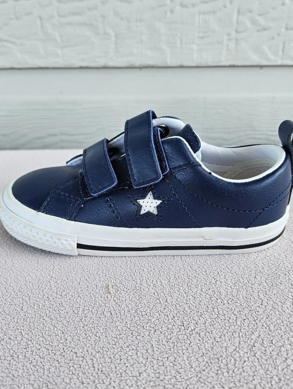 Converse one star